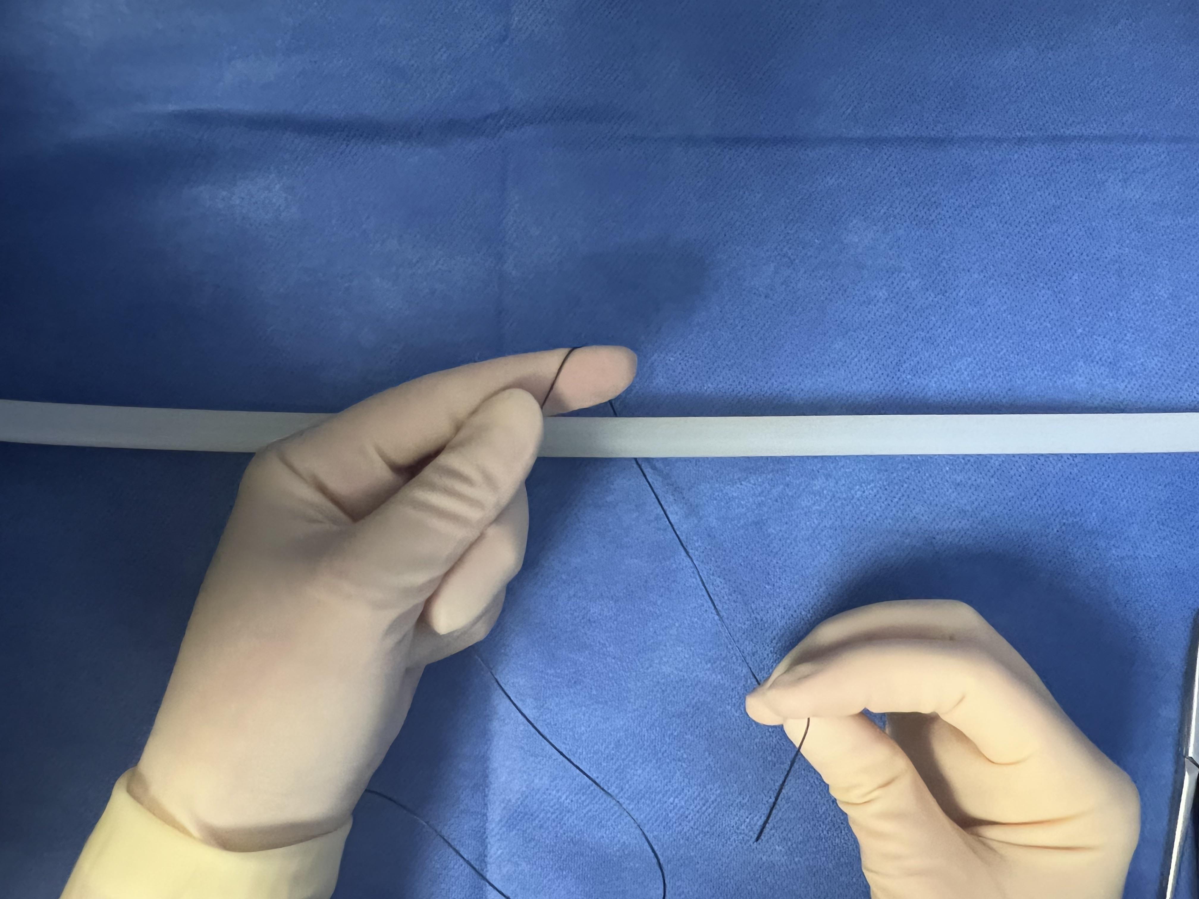 strangle knot suture figure 3a